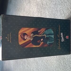 NIB 1996 MATTEL YULETIDE ROMANCE BARBIE THIRD IN A SERIES